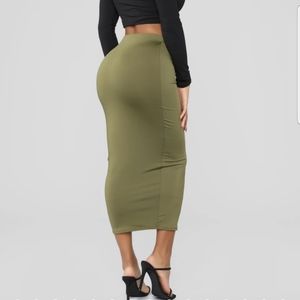Fashion Nova Skirts - FASHION NOVA skirt Fashion Nova Skirts - FASHION NOVA skirt